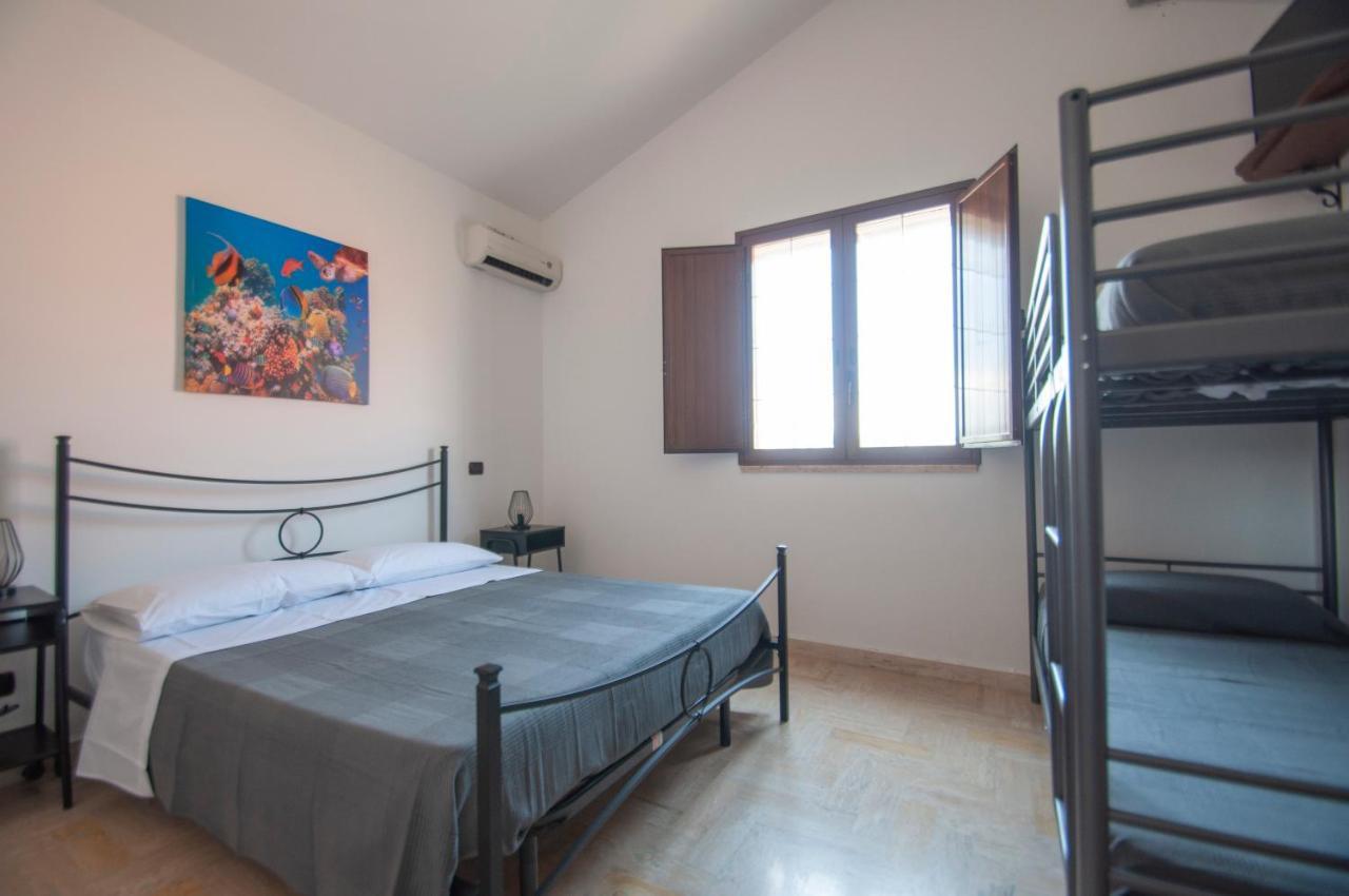 B&B Vittoria House คาร์เลนตินี ภายนอก รูปภาพ