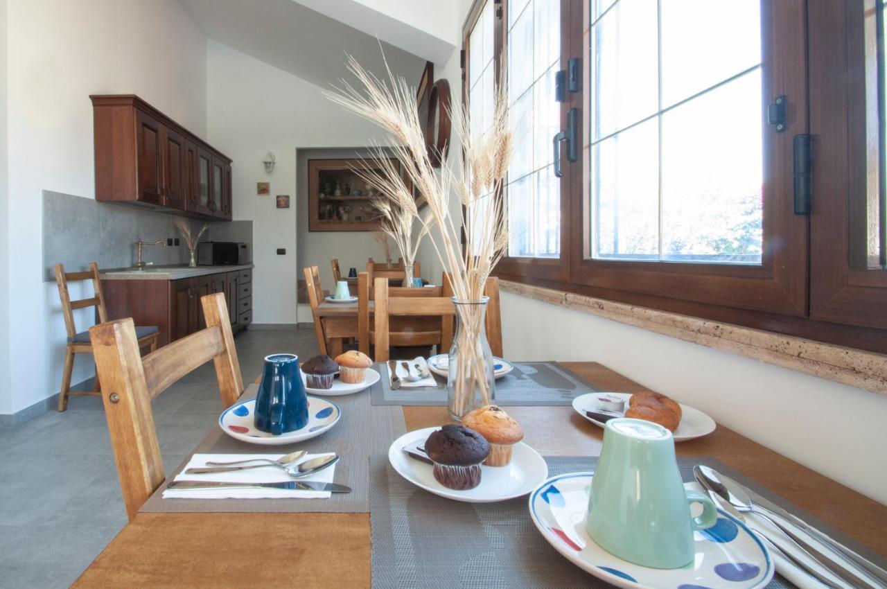 B&B Vittoria House คาร์เลนตินี ภายนอก รูปภาพ