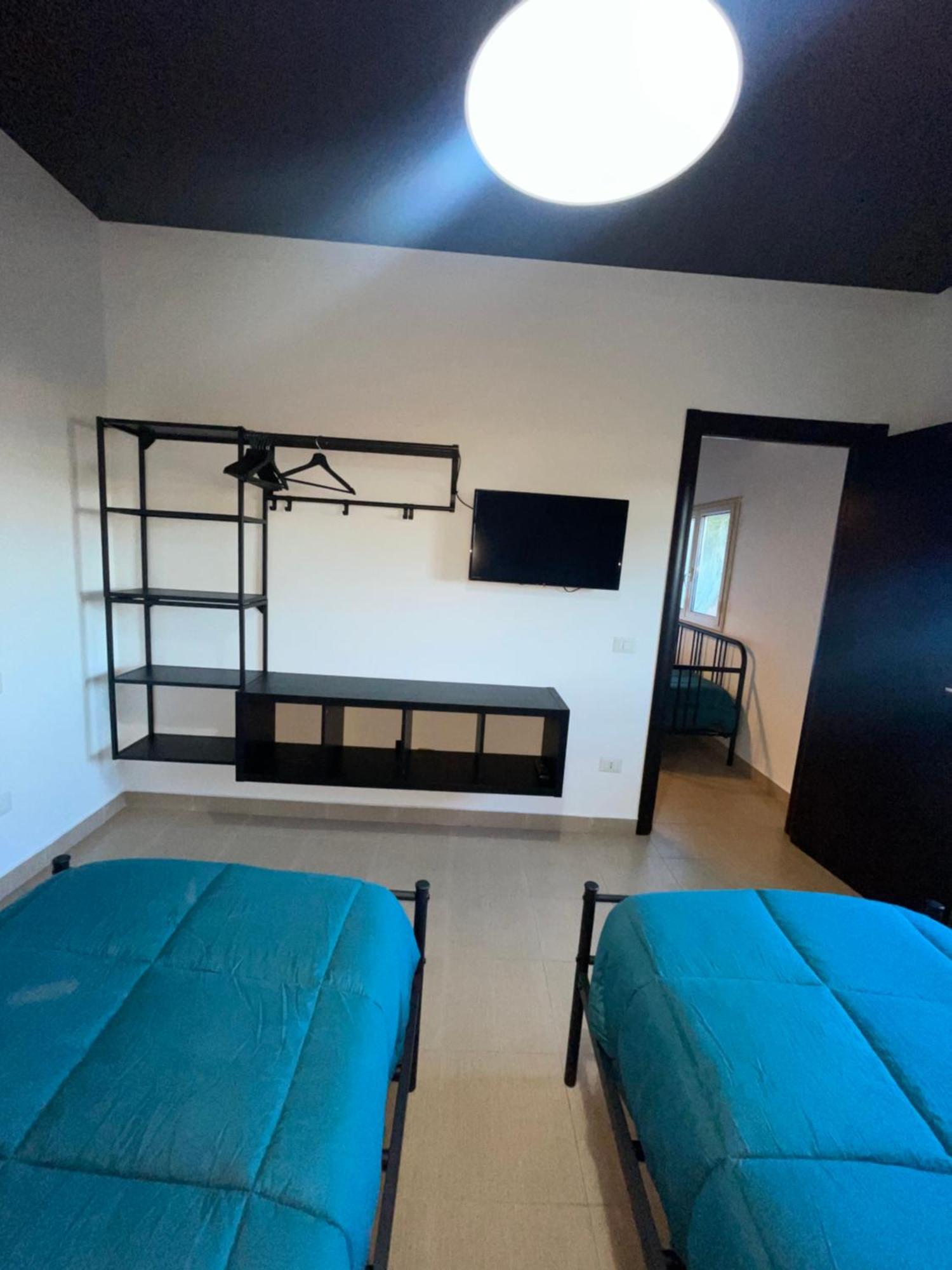 B&B Vittoria House คาร์เลนตินี ภายนอก รูปภาพ