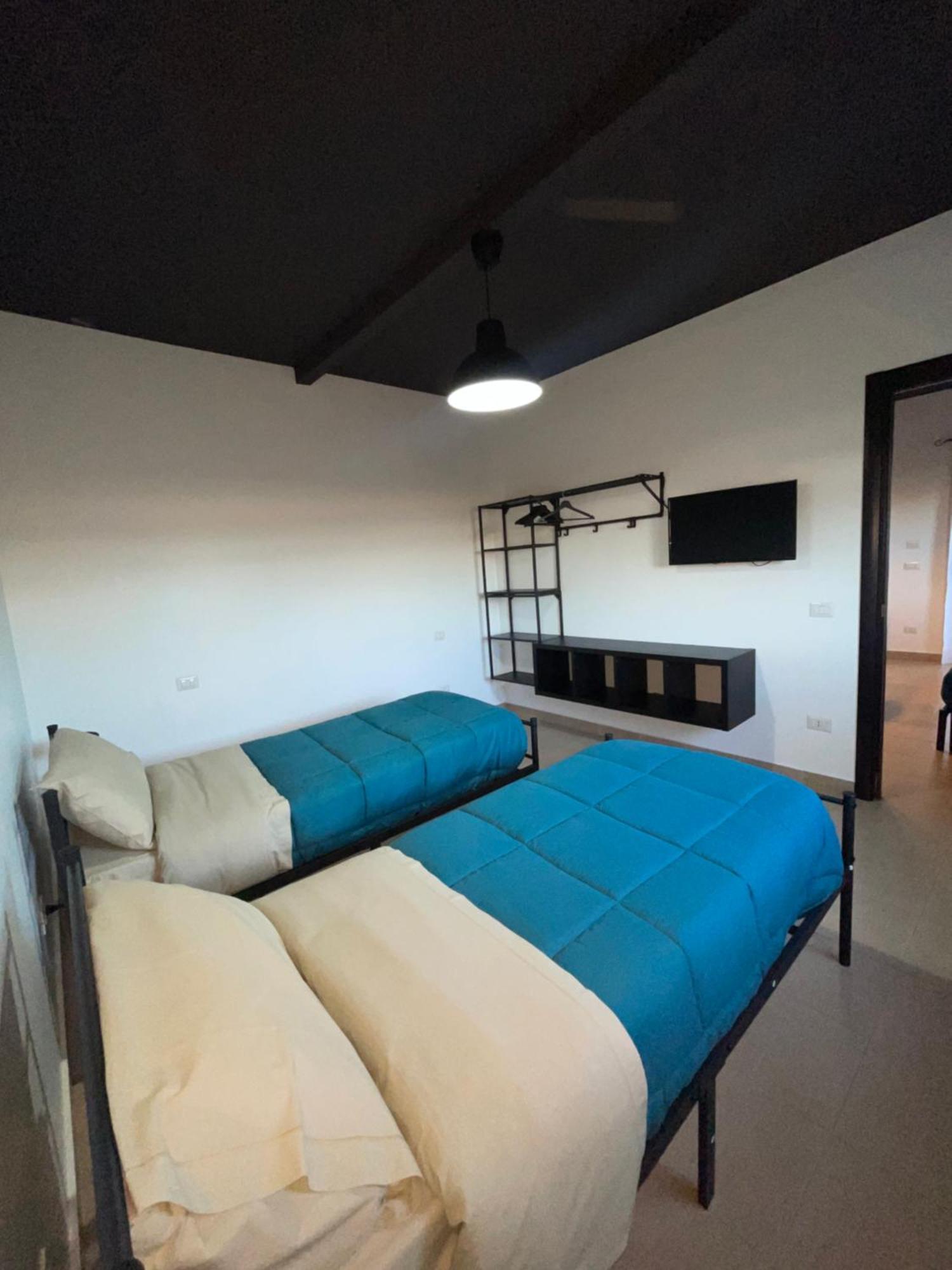 B&B Vittoria House คาร์เลนตินี ภายนอก รูปภาพ